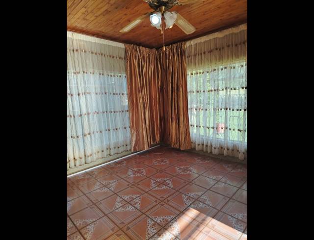 3 BEDROOM HOUSE FOR SALE IN FERNWOOD